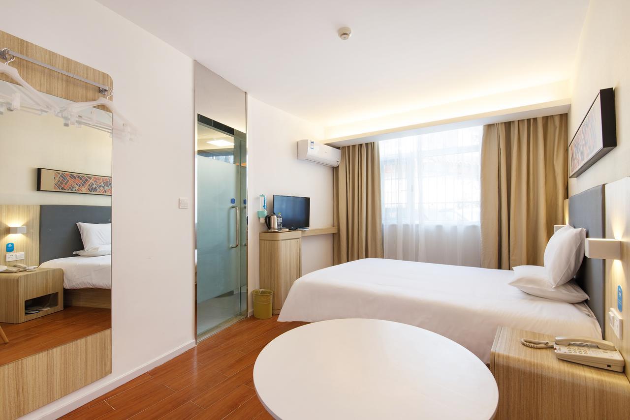 Hanting Hotel Shanghai Chunsha Jinhui Plaza Eksteriør billede